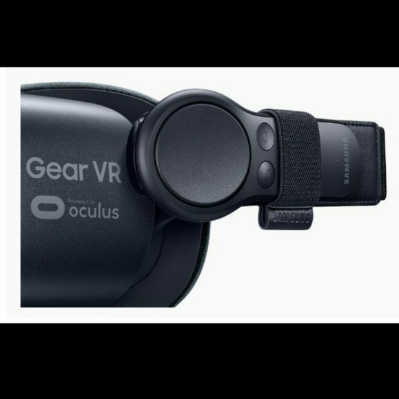 Samsung Gear VR with Controller! New with Box. Bought for $150. - Picture 11 of 13